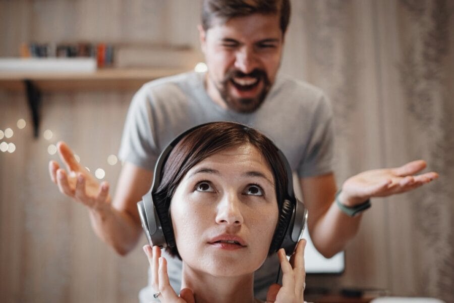 5 tips για να έχεις έναν παραγωγικό και υγιή τσακωμό στη σχέση σου