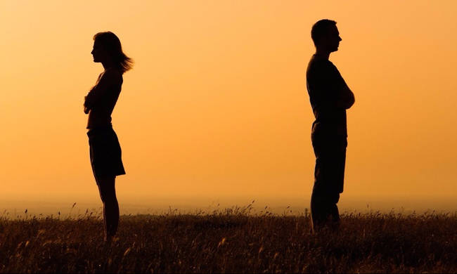 Χωρισμός μετά από μακροχρόνια σχέση – 5 πράγματα που ΔΕΝ πρέπει να κάνεις