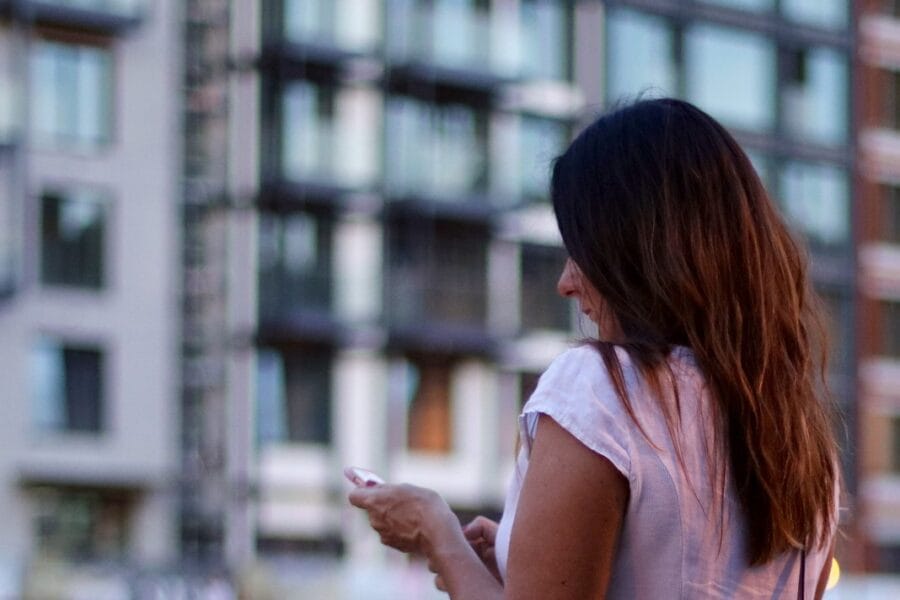 Μετράει το "texting" ως απιστία;