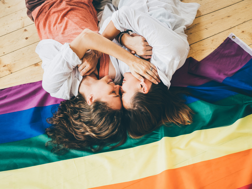 Η βασική διαφορά που υπάρχει στα LGBTQ+ ζευγάρια