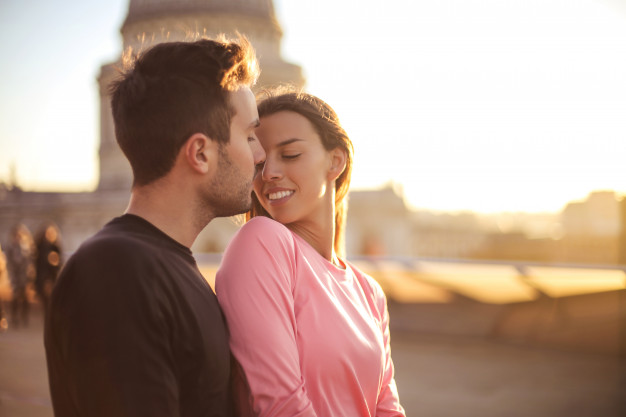 Οι 15 σκέψεις ενός άντρα που ξέρει πως βρήκε την πραγματική αγάπη