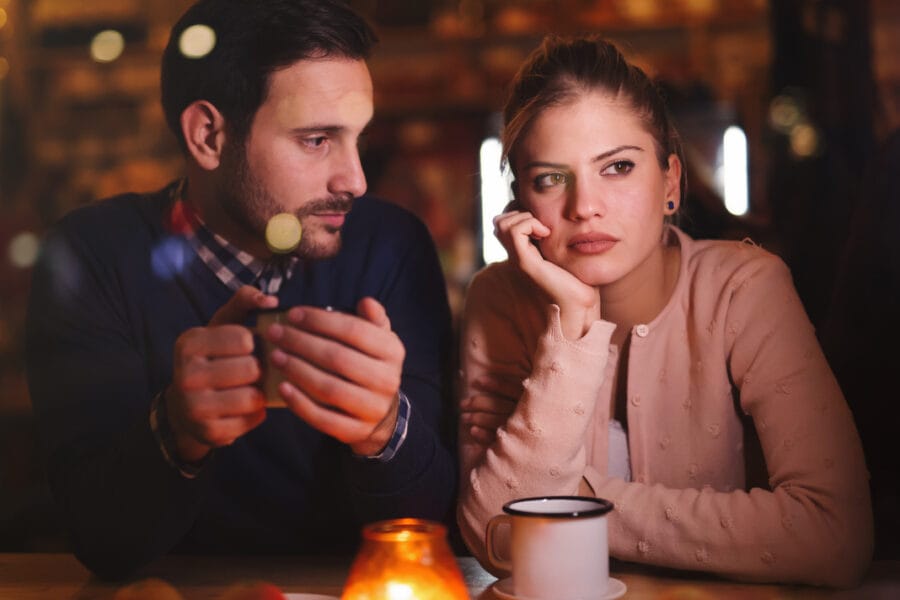 Μπορείτε μαζί σαν ζευγάρι να κάνετε κάποια βήματα ώστε να γυρίσετε σελίδα και να αφήσετε πίσω σας αυτή τη μελανή στιγμή της ιστορίας σας